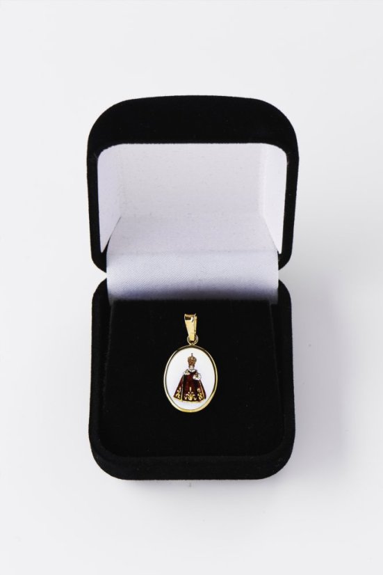 Pendant in a gift box