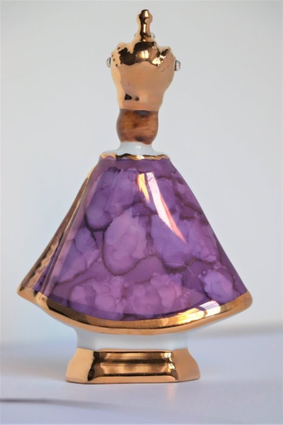violet from the behind