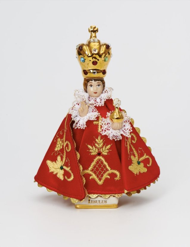 červeně oblečené